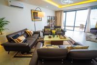 Appartamento con 2 Camere da Letto, Terrazza e Vista Mare