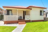 Rosie'S Cottage - Pet-Friendly Coastal Retreat in the Heart of Yamba- Holiday Yamba - Chambres d'hôtes Yamba