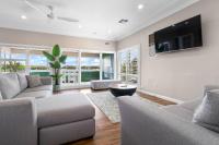 Lakeview Retreat on the Esplanade - B&B