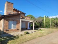 Cabaña RUSTICA exclusiva para 6 personas toda equipada - B&B Carpintería