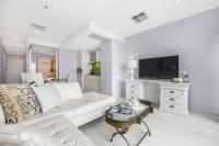 Belle Escapes - Bay View Lookout With Sea Views - B&B Glenelg