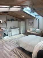White Beach Retreat - B&B