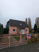 Cozy house and free parking - B&B