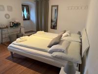 Familienzimmer mit Gemeinschaftsbad