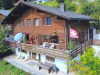 SwissHut Stunning Views Alps - Apart. Mungge - B&B