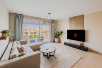 Radiant & Refined 2BDR MangroovyFree Beach & Pool - B&B Hurgada