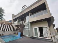 Lunar Villa by Raaga Homes - Bed and Breakfast Lonavla