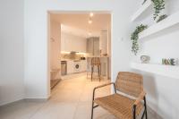 Pame Rentals - A Chic Home in the Heart of Athens - B&B Atene