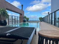 B256 - Apto para 04 pessoas com piscina vista mar - B&B Bombinhas