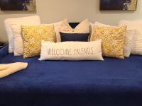 Beautiful Basement Suite & Outdoor Oasis - Chambres d’hôtes