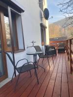 Myśliwska 98 przy Kolejce na Skrzyczne ,Apartament z tarasem , Studio ,Duży pokój - Chambres d'hôtes Szczyrk