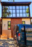 The Cozy Glass House by the Sea - B&B