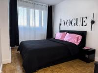 Best Eiffel Tower View Apartment - B&B Paris