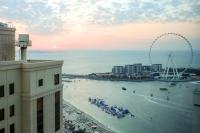 Livbnb-2B Stunner with Iconic Ain Dubai View - B&B Dubai