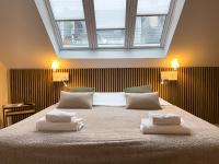 One-Bedroom Apartment with City View
