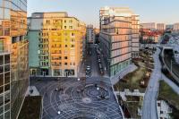 The Pink Patio - Cozy Modern Private Apartment - Bed and Breakfast Solna