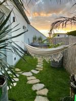 Private Loft with Rooftop & Jacuzzi in City Center - Chambres d’hôtes Düsseldorf