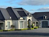 Wake Up to Stunning Views - Luxury Summer Escape by Scotch Hill Truffle Farm - B&B