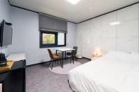 Double Room 5