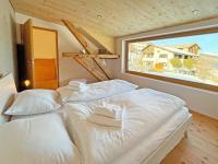 Design chalet with Alpine panorama - B&B Cunter