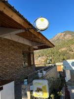 Exstasy stays - Bathtub rooms & Cafe - YOUR ROMANTIC & COZY GETAWAY - THHPSOCIETY - Mukteshwar - B&B