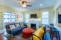 Can't Buy Me Love - U of Tampa Flat in N Hyde Park - B&B
