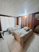 Vierbettzimmer mit eigenem Bad