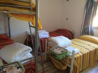 Vierpersoonskamer met Badkamer