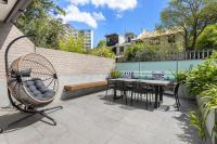 Perfect Vacation Home w Terrace & Private Garage - B&B Sydney