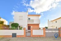 Vila Alfarrobeira by MTPhomes - B&B