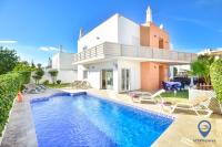 Vila Alfarrobeira by MTPhomes - Chambres d’hôtes Albufeira