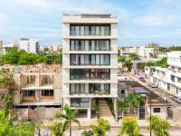 Lux Studio with Rooftop Pool, Walk to Beach and 5th Ave - Bed and Breakfast Playa del Carmen