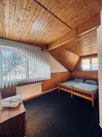 Familienzimmer mit Bergblick