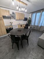 Appartement chic et cosy au pied du village - B&B