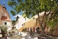 Café FARA - Bed and Breakfast