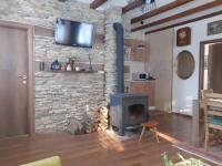 Restuarant-Apartments T'ga za jug Lazaropole - Chambres d’hôtes Lazaropole