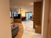 Chalet Aurora - Private Secluded Spa Escape with Hot Tub, Sauna and Garage - Chambres d’hôtes San Genesio Atesino