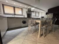 Petit Bijoux - B&B Carrara