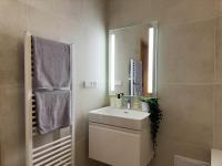 100m2 Wenceslas Comfort, 3BDR with Netflix - B&B Prague