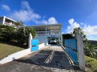 Cheerful 3 bedroom home with stunning views - B&B