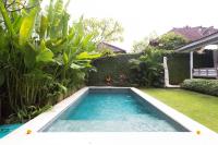 Bear Cottage 4 Bedroom Luxury Villa - Petitenget, Seminyak - B&B Seminyak