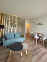 Appartement cosy avec jardin vue et accès à 30m de la mer - Chambres d'hôtes Bernières-sur-Mer