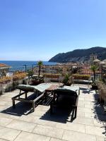 Attic with sea view and car box - Ferienwohnung Laigueglia