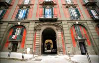 Casa Diva A 5 passi dal Museo Archeologico - B&B Napoli