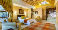 Honeymoon Suite