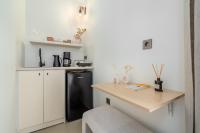 Studio Apartment with King Bed