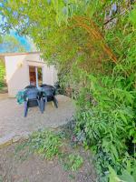 Cottage l'Atelier, aire de loisirs avec piscine - B&B Marigny