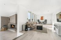 Casa Knott 4 Bedroom - Bed and Breakfast Ulstein