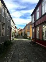 Liten studioleilighet meget sentralt i sentrum, 3 minutter fra torget - Chambres d'hôtes Trondheim