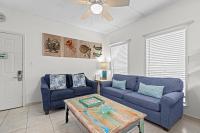 Birdies Landing At Butterfly Park Beach Access - B&B South Padre Island